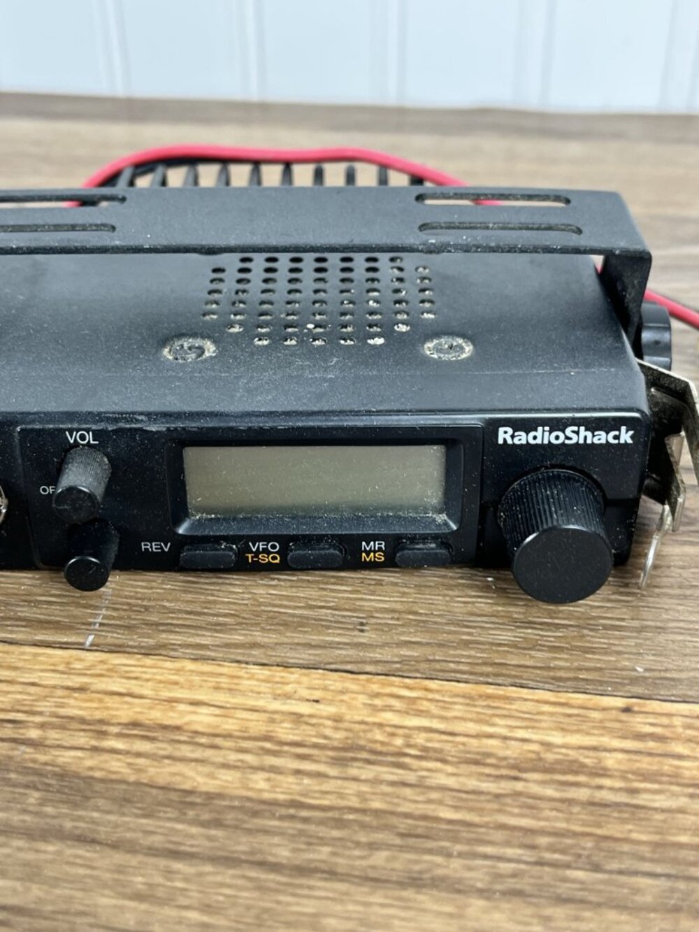 Radio Shack HTX-252 25 watt 2meter tranceiver - EXTREMELY Small - 5x5x1 inch W B - Picture 7 of 10